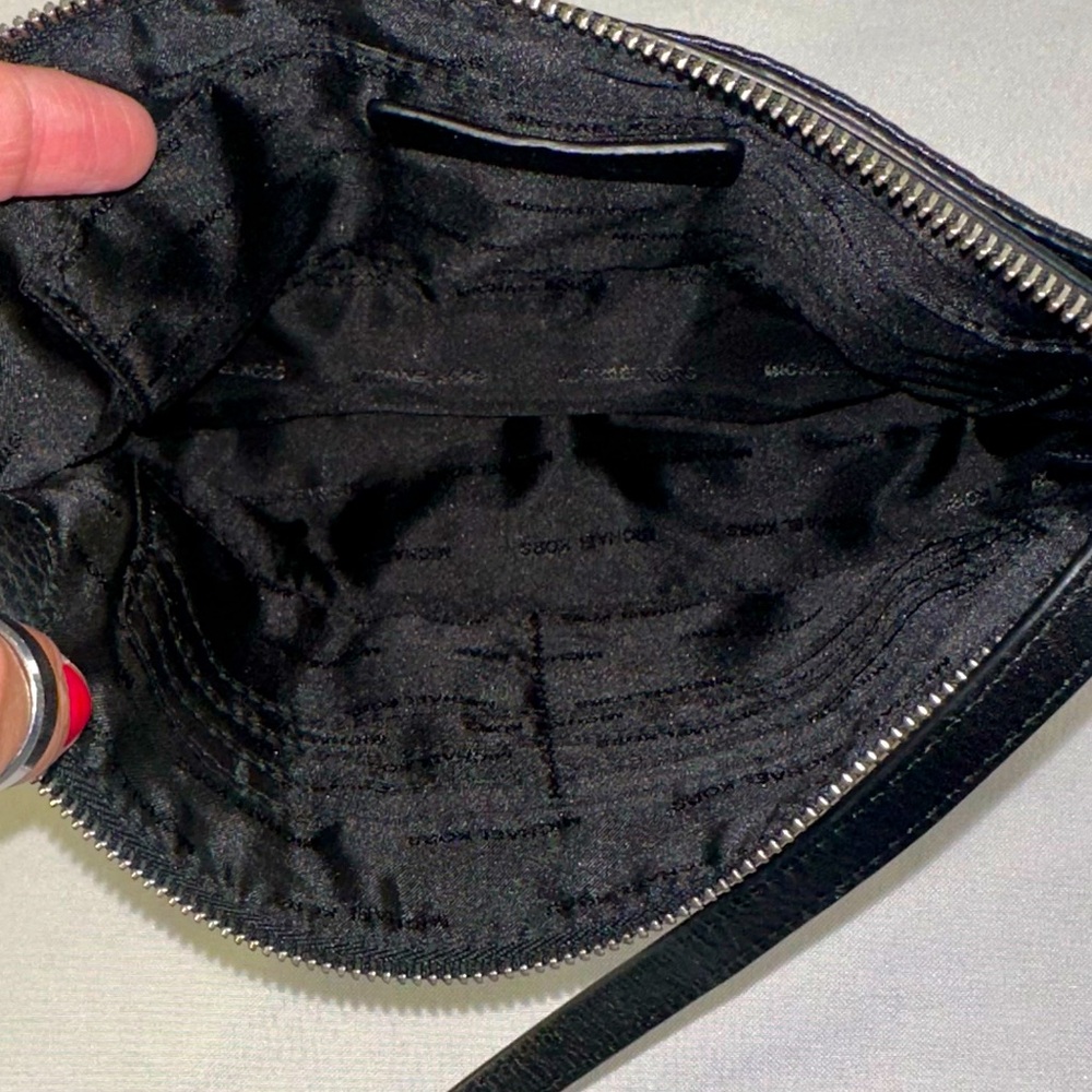 MICHAEL KORS • Black Leather Crossbody Zipper Chain Purse Tooth Spike Defense - Picture 7 of 13